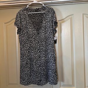 VOLCOM black and white mini dress